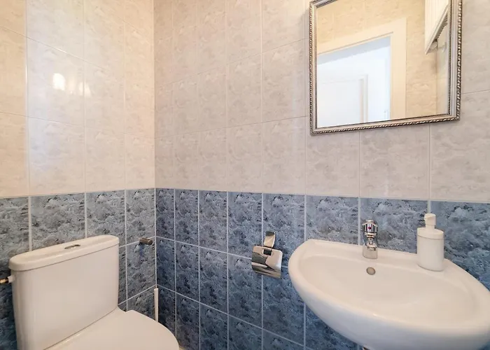 Penthouse * 亚斯塔尔尼亚